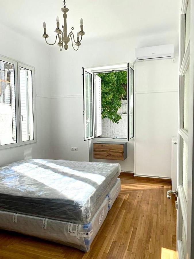 Modern 3Br Maisonette With Garden 10 Min From Acropolis Athen Eksteriør bilde
